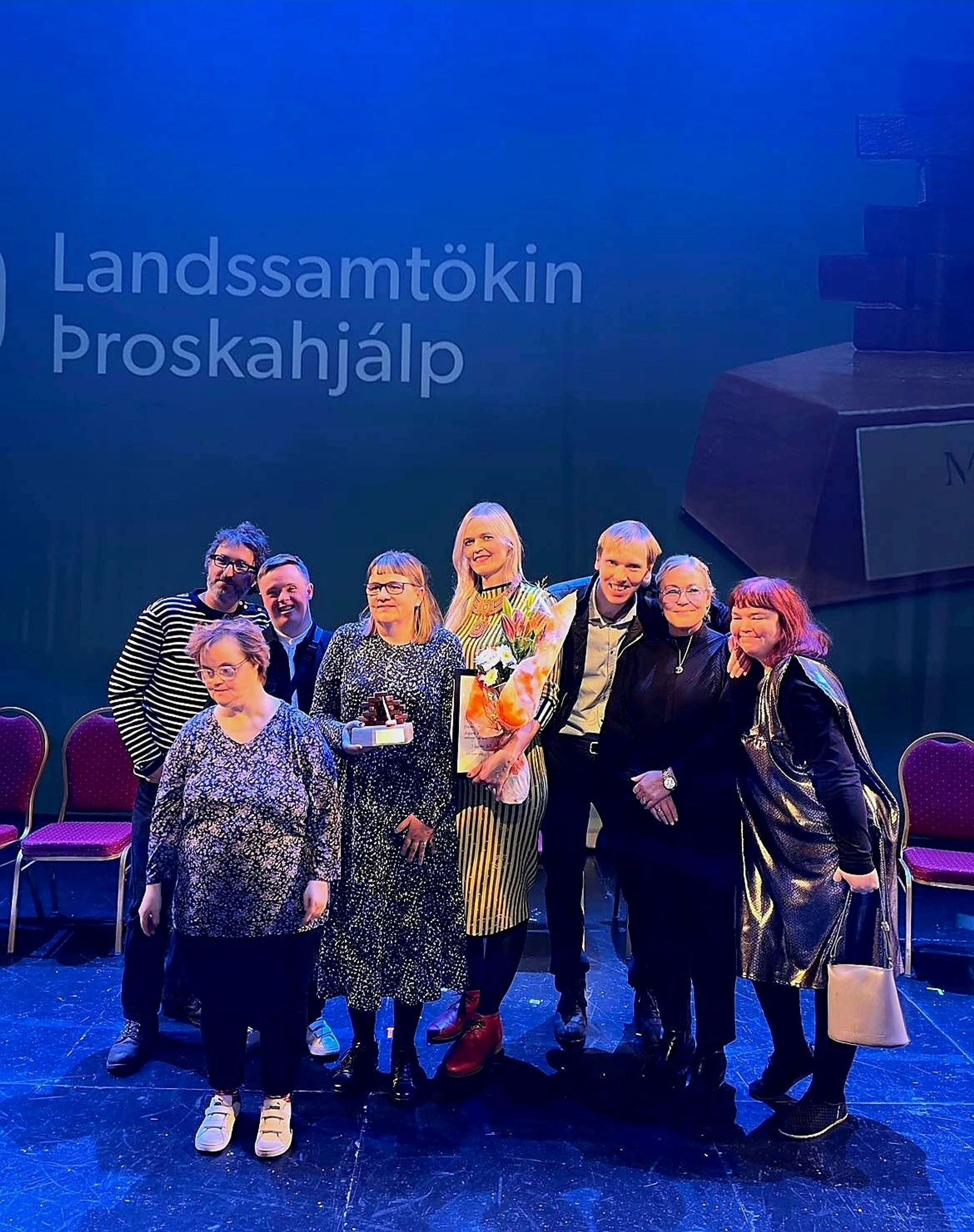 Listvinnzlan got the Múrbrjóturinn prize